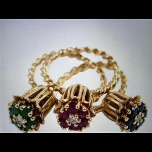 Set of 3 18K Gold Vintage Tulip Rings